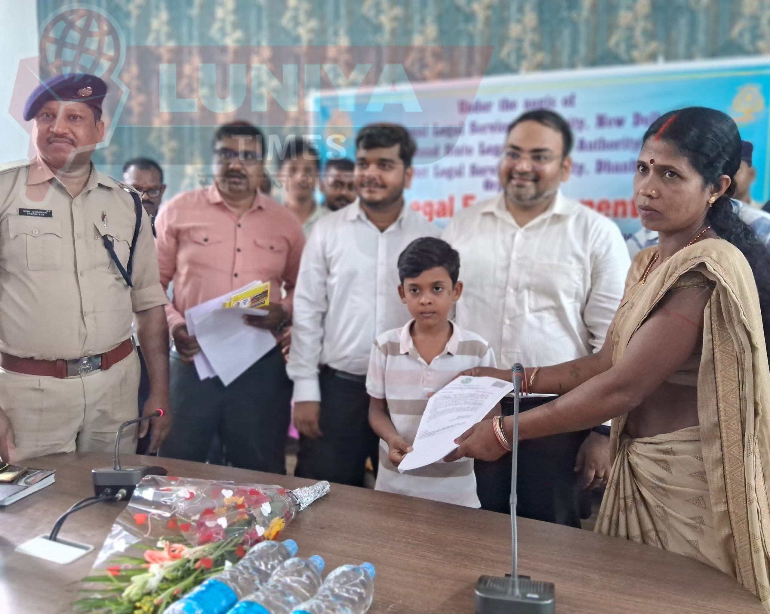 टुण्डी प्रखंड सभागार में जिला सेवा प्राधिकार की ओर से एक दिवसीय कार्यशाला का आयोजन 1 IMG 20250518 WA0005 scaled