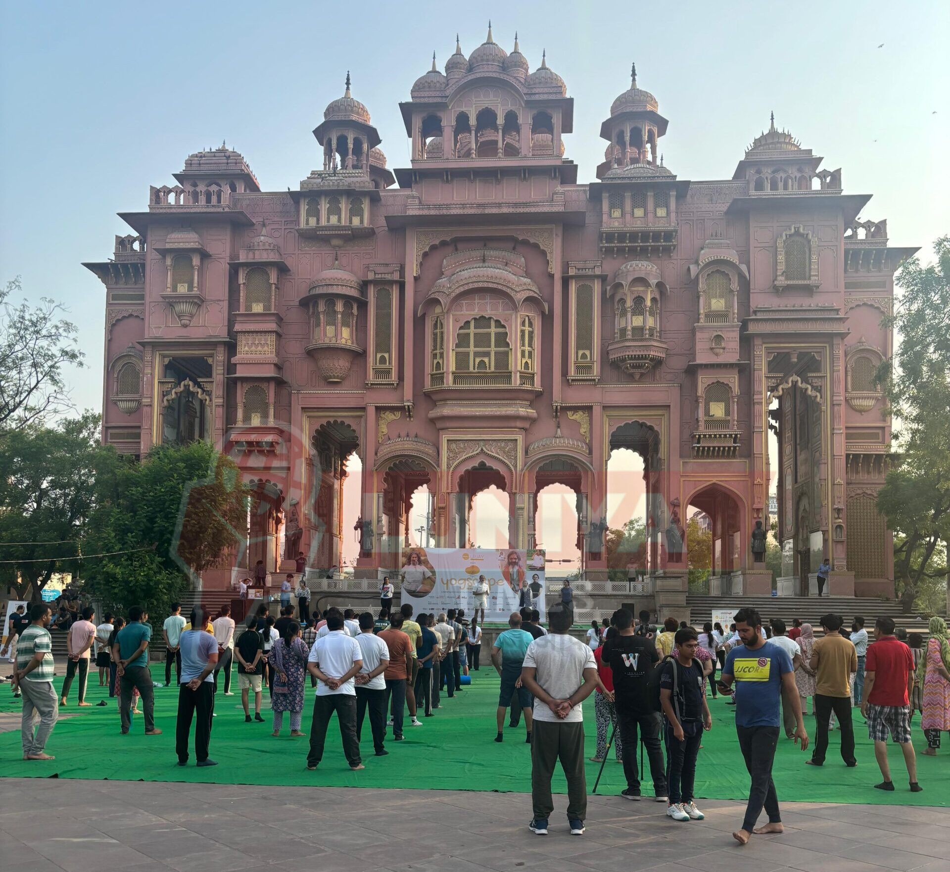 अंतर्राष्ट्रीय योग दिवस 2025: जयपुर में 2.51 लाख से अधिक लोग करेंगे सामूहिक योगाभ्यास 1 194991 Image 619446f1 740d 4ee2 a8a1 19590a9f3d17 scaled e1750314254613