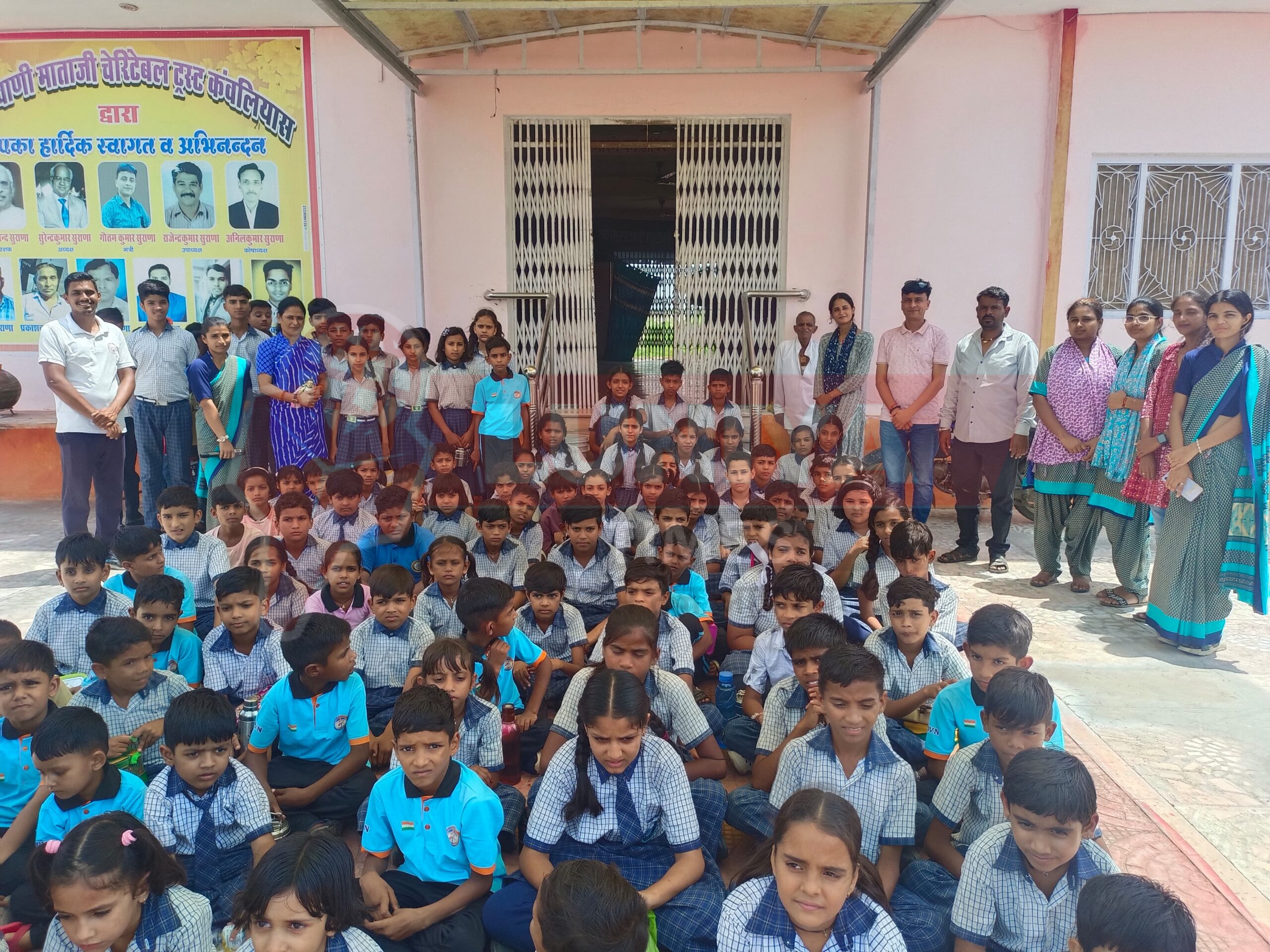 श्रीजी बाल विद्या निकेतन सरेरी के विद्यार्थियों ने किया सुसवाणी माता मंदिर का धार्मिक-शैक्षणिक भ्रमण 1 WhatsApp Image 2025 07 25 at 15.14.04 scaled
