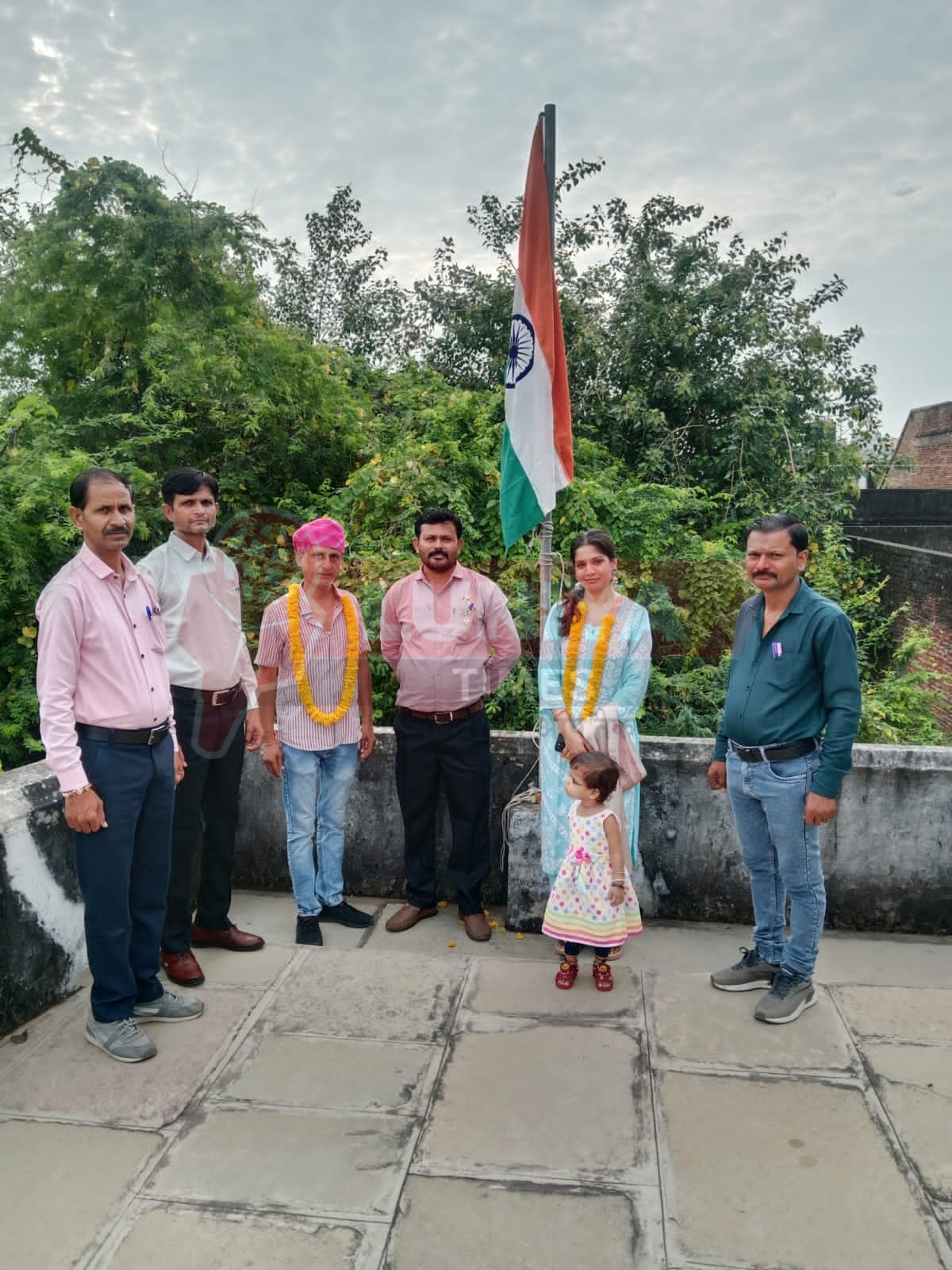 सनराइज सेकेंडरी विद्यालय में ध्वजारोहण, देशभक्ति से सराबोर हुआ स्वतंत्रता दिवस समारोह 1 IMG 20250817 WA00631