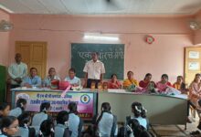 एक भारत श्रेष्ठ भारत के तहत पीएम श्री बालिका विद्यालय में निबंध व चार्ट निर्माण प्रतियोगिता आयोजित 6 IMG 20250828 WA0039