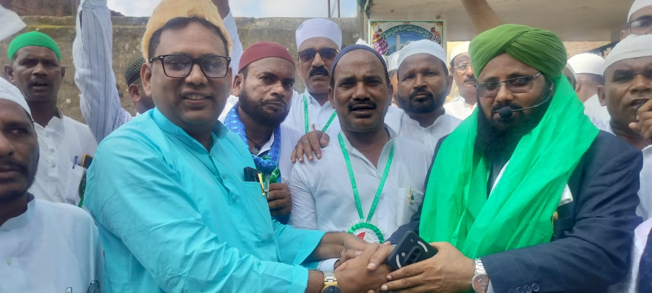 सर्वोच्च मानवाधिकार के चेयरमैन ईद मिलादुन्नबी जुलूस एवं शिक्षक दिवस समेत विभिन्न कार्यक्रमों में हुए शामिल 1 IMG 20250905 WA0067