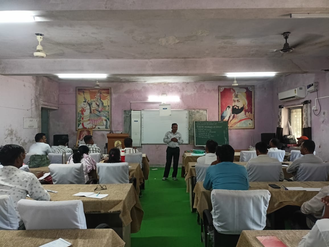 गुणवत्तापूर्ण शिक्षा हेतु शिक्षकों के लिए शोध आवश्यक -प्रजापत 1 IMG 20250909 WA0027