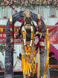 प्रभु श्री राम, कृष्ण भगवान ,हनुमान जी की विभिन्न लीलाओं को देखने उमड़ी भीड़ 5 IMG 20250928 WA0086