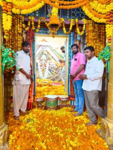 बाड़िया माता मंदिर : परिक्रमा लगाने से लकवा रोग दूर होने की मान्यता 4 IMG 20251001 WA0024