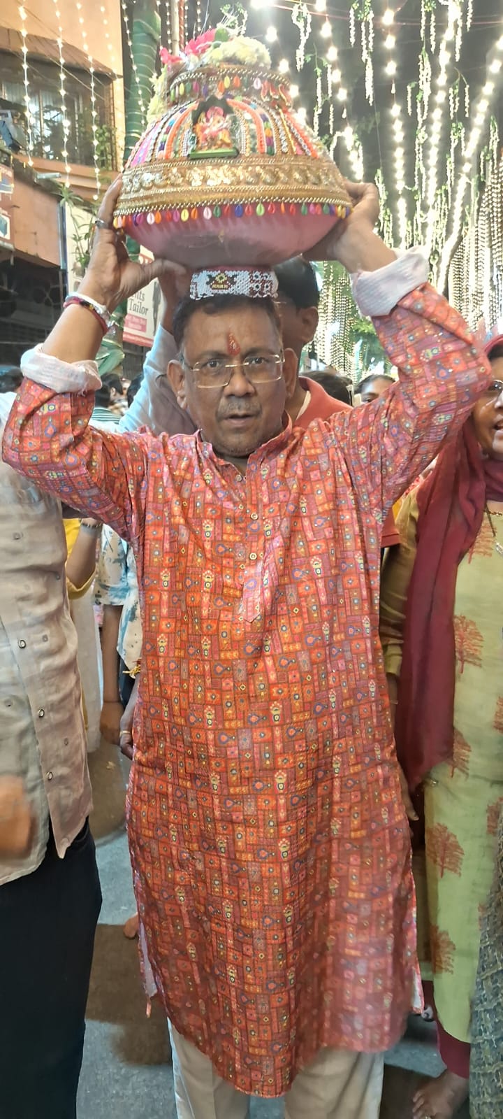 नव दुर्गा मित्र मंडल की माताजी की गरबी का विसर्जन हर्षोल्लास के साथ सम्पन्न 7 IMG 20251003 WA0003