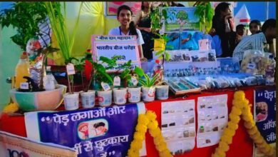 संघ शताब्दी समारोह में “ग्रीन लिटिल बेबी” श्रेया कुमावत की अनोखी पर्यावरण प्रदर्शनी 12 IMG 20251004 WA0050