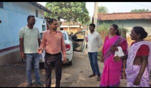 टुण्डी प्रखंड स्तरीय पशुधन वितरण कार्य को लेकर Door to Door जिला परिषद सदस्या ने किया निरीक्षण लाभूकों ने आपबीती सुनाई हुईं हतप्रभ 5 IMG 20251019 WA00211