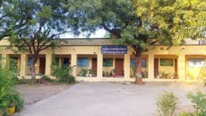 देवरिया विधालय में दिपावली पर्व पर रंग रोगन व रोशनी से जगमगा उठा 6 IMG 20251024 WA0028