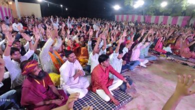 शाहपुरा में भजन संध्या में झूमे भक्त, संत प्रकाशदास महाराज ने किए भजनों से अभिभूत 8 IMG 20251101 WA0030