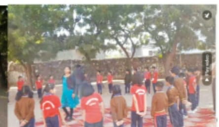 लोढा स्कूल फालना में बाल दिवस पर रंगोली प्रतियोगिताएं आयोजित हुई 1 IMG 20251118 WA0012