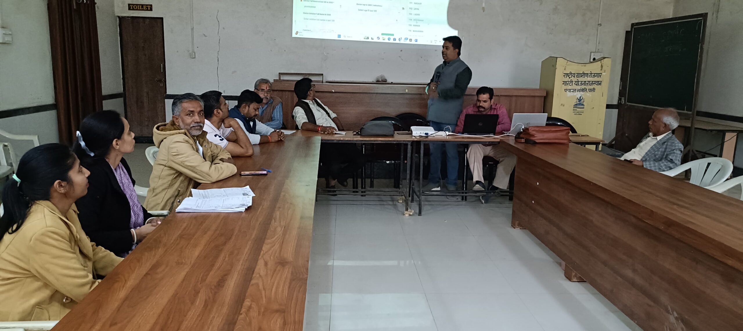 मजबूत लोकतंत्र के लिए सटीक मतदाता सूची आवश्यक - राणावत 1 IMG 20251128 WA0024 scaled