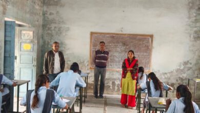 ऐसीबीईओ देसूरी ने मोरखा, गुड़ा मांगलियान,सिंदरली,बडौद व दादाई में चल रही अर्द्धवार्षिक परीक्षा 11 WhatsApp Image 2025 11 26 at 4.21.30 PM