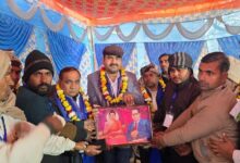 हाथरस: सादाबाद क्षेत्र के नगला भोलू गांव में बुद्ध भीम कथा का हुआ शुभारंभ 7 IMG 20260107 WA0001