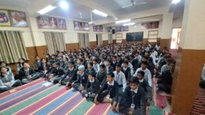 आदर्श विद्या मंदिर माध्यमिक फालना में युवा दिवस समारोह आयोजित 4 IMG 20260112 WA0039