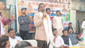 77वें गणतंत्र दिवस के शुभ अवसर पर बांसमंडी स्थित पत्रकार सुहैल मंसूरी व अजहर आलम द्वारा बनाए गए नेशनल मीडिया प्रेस क्लब कैंप कार्यालय में वरिष्ठ जनों का किया गया भव्य स्वागत एवं सम्मान 2 IMG 20260130 WA0005