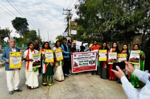 बालोतरा में वी क्लब जसोल की पहल: बाल विवाह रोकथाम को लेकर जागरूकता रैली, गणतंत्र दिवस पर दिया सामाजिक संदेश 2 WhatsApp Image 2026 01 26 at 6.37.15 PM