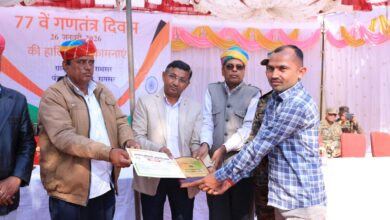 गणतंत्र दिवस: रामसर उपखंड स्तर पर खड़ीन गांव के एक साथ आठ प्रतिभाओं का किया सम्मानित। 9 WhatsApp Image 2026 01 27 at 9.44.00 PM