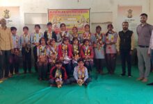 आशीर्वाद समारोह में भावुक पल: 8वीं के विद्यार्थियों ने विद्यालय को भेंट की वॉटर पंप मोटर 34 IMG 20260216 WA0019