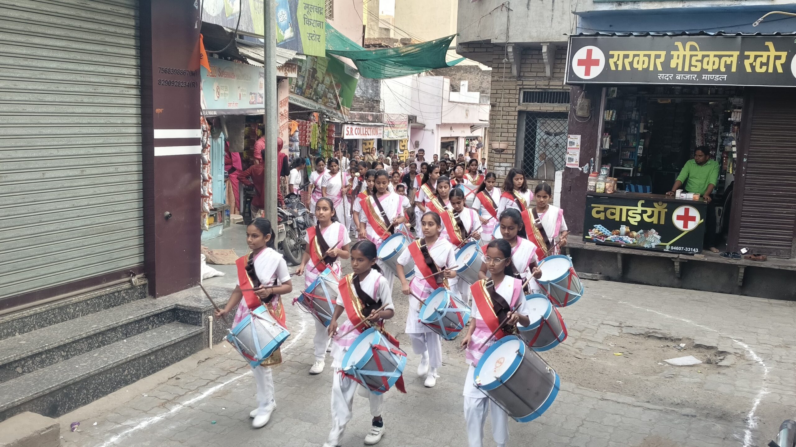 महाशिवरात्रि पर मांडल में नन्हीं सेविकाओं का घोष संचलन 1 WhatsApp Image 2026 02 16 at 9.38.40 AM 1 scaled