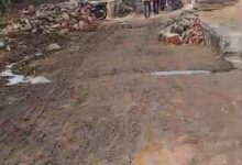 रतनपुरा में सड़कें बदहाल, 10 दिन में टूटकर बिखरी निर्माण गुणवत्ता पर उठे सवाल 24 WhatsApp Image 2026 02 19 at 1.48.35 PM