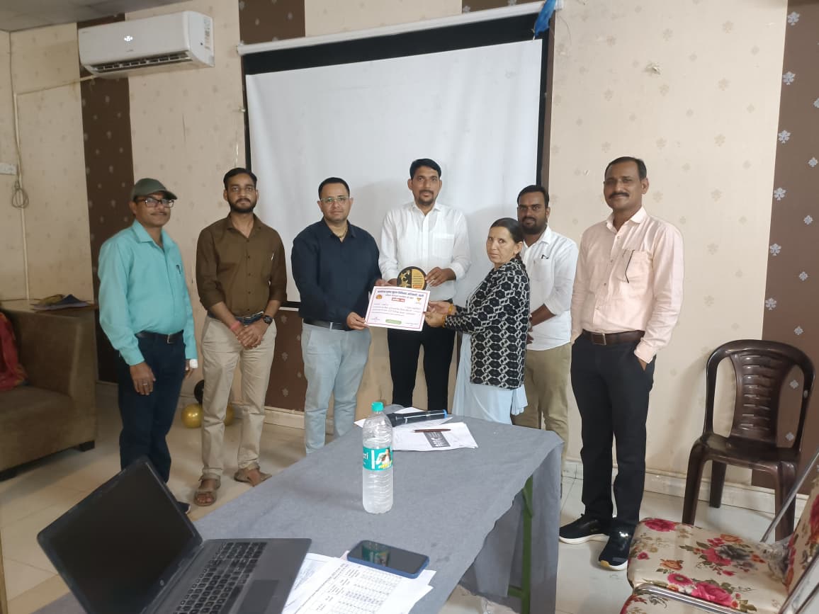 ब्लॉक स्तरीय समीक्षा बैठक में ऑनलाइन सॉफ्टवेयर ऐप पर प्रशिक्षण आयोजित 1 WhatsApp Image 2026 02 23 at 3.57.52 AM