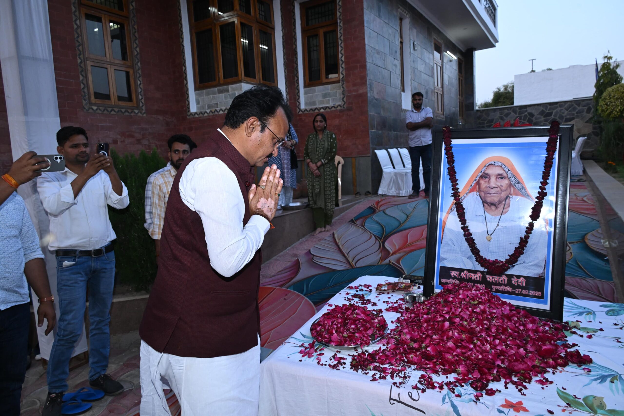 उप मुख्यमंत्री ने नेता प्रतिपक्ष की माता को दी श्रद्धांजलि 1 235783 HomePage b27a33a2 8feb 4412 9dd5 06013904ea7f scaled