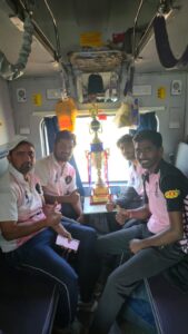 KPL-9 में सुमेरपुर का परचम: मुंबई में रचा इतिहास, 57 रन की जुझारू पारी और घातक गेंदबाज़ी से बना विजेता! 2 WhatsApp Image 2026 02 28 at 9.36.27 PM