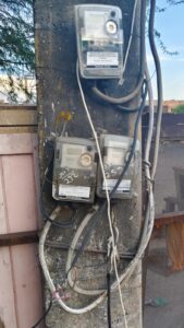 खुले बिजली तारों का जाल बना जानलेवा खतरा, कभी भी हो सकता है बड़ा हादसा 2 WhatsApp Image 2026 03 30 at 7.18.50 PM