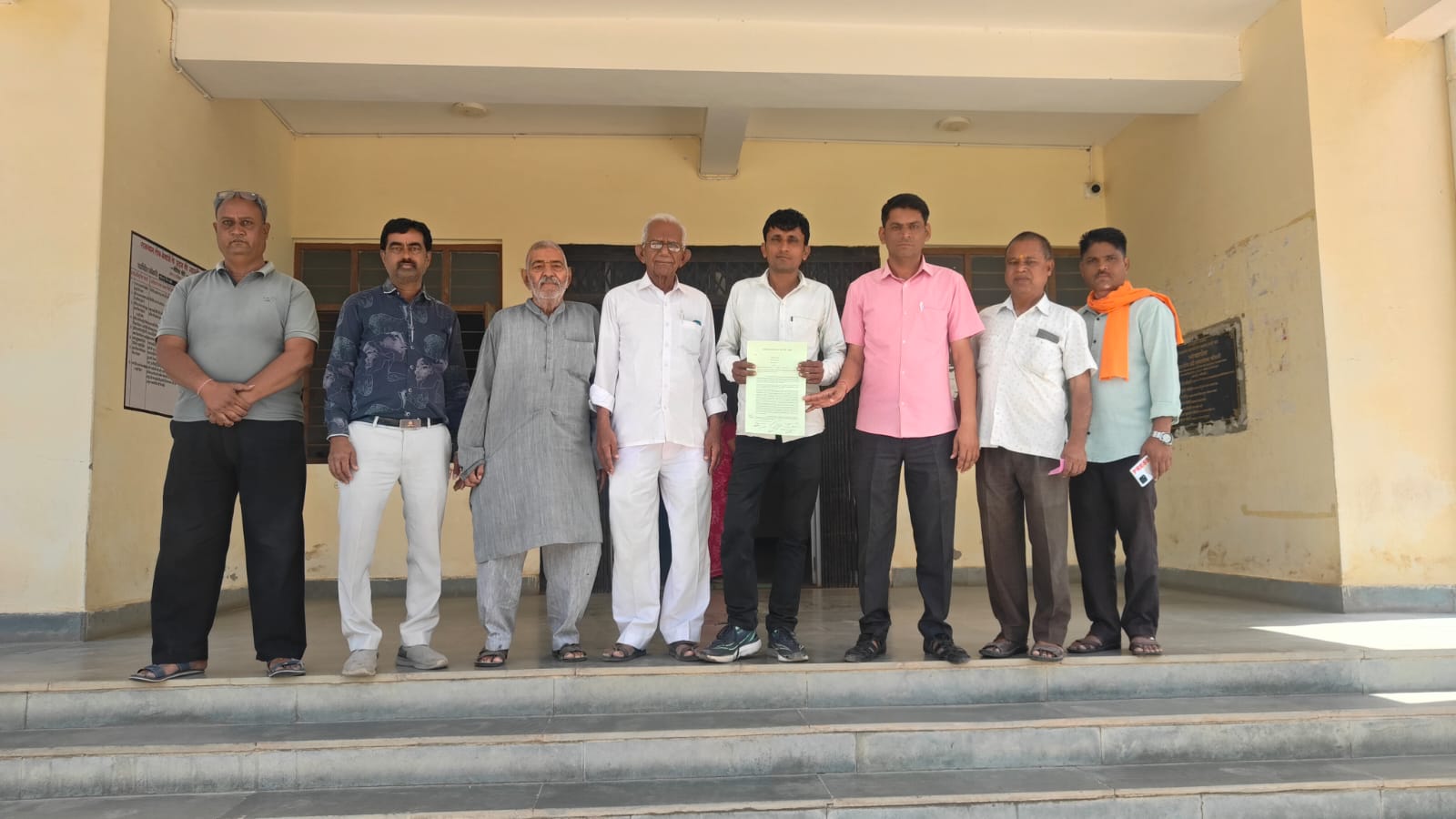 रानी उपखंड पत्रकार संघ ने प्रधानमंत्री के नाम भेजा ज्ञापन जैसलमेर कलेक्टर पर गंभीर आरोप 1 IMG 20260413 WA0049