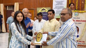 'अम्बेडकर दृष्टि: समता से सामर्थ्य’ राष्ट्रीय संगोष्ठी का आयोजन, सामाजिक समरसता पर दिया जोर 3 IMG 20260415 WA0053