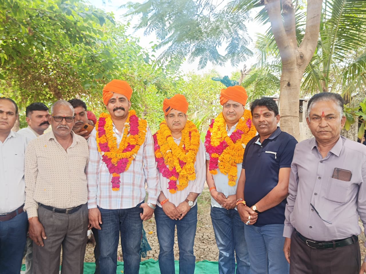 मुख्य आरक्षकों के एएसआई पद पर पदोन्नति पर भव्य स्वागत 1 WhatsApp Image 2026 04 05 at 3.15.03 PM