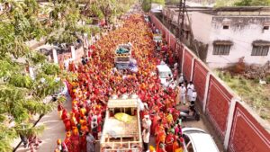 भीलवाड़ा में आस्था का महासागर: 2100 महिलाओं की भव्य कलश यात्रा, आज से शुरू होगी पंडित प्रदीप मिश्रा की शिव महापुराण कथा 5 WhatsApp Image 2026 04 07 at 8.33.23 PM