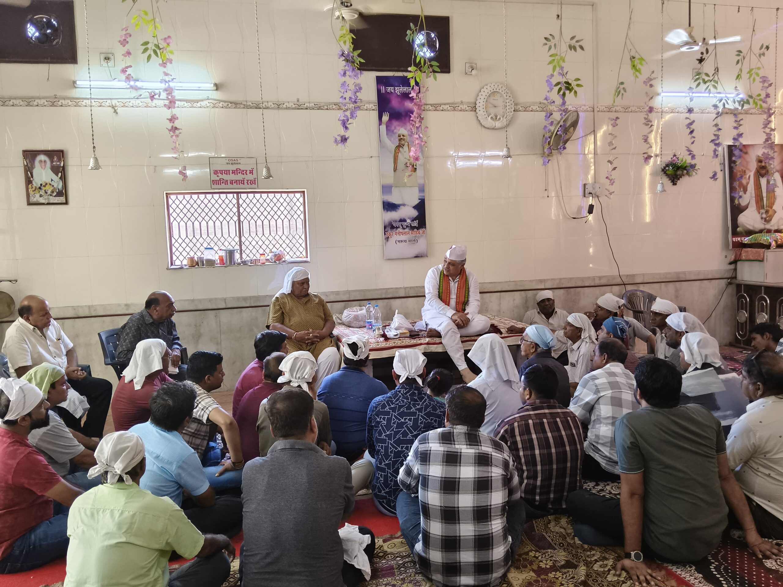 श्री झूलेलाल भगवान के वंशज सांई ओमलाल साहिब की मूर्ति स्थापना हेतु बैठक सम्पन्न 1 WhatsApp Image 2026 04 16 at 7.11.25 AM scaled