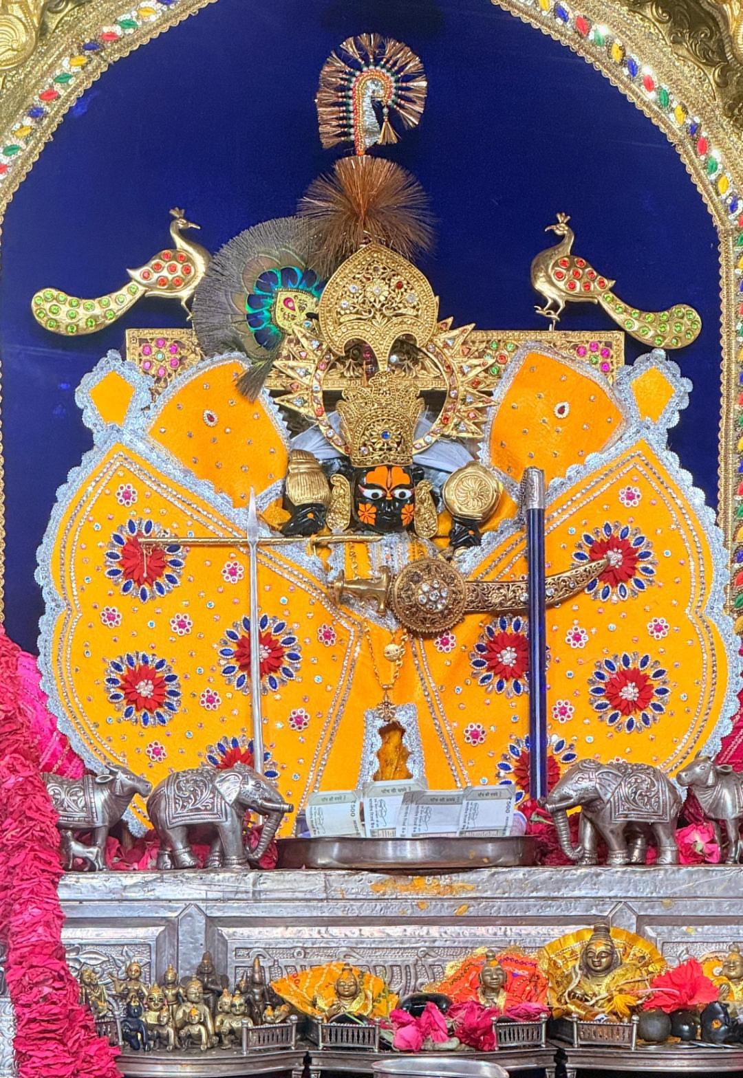 सांवलिया सेठ मंदिर में दान का नया रिकॉर्ड, कुल राशि पहुंची 32.87 करोड़ रुपये 1 WhatsApp Image 2026 05 22 at 1.40.28 PM