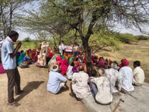 कुंडिया कला में वित्तीय समावेशन कैंप आयोजित, ग्रामीणों को योजनाओं और साइबर सुरक्षा की दी जानकारी 5 WhatsApp Image 2026 05 26 at 9.20.48 AM